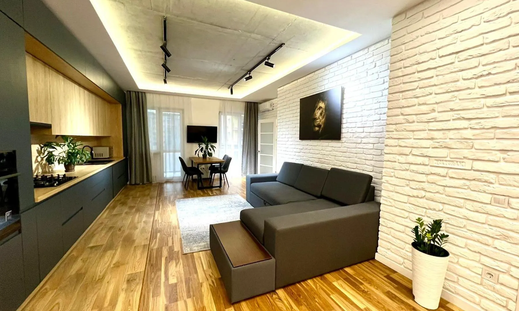 Osapart Comfortable Apartment In A Complex Great Britain Lviv 0*,